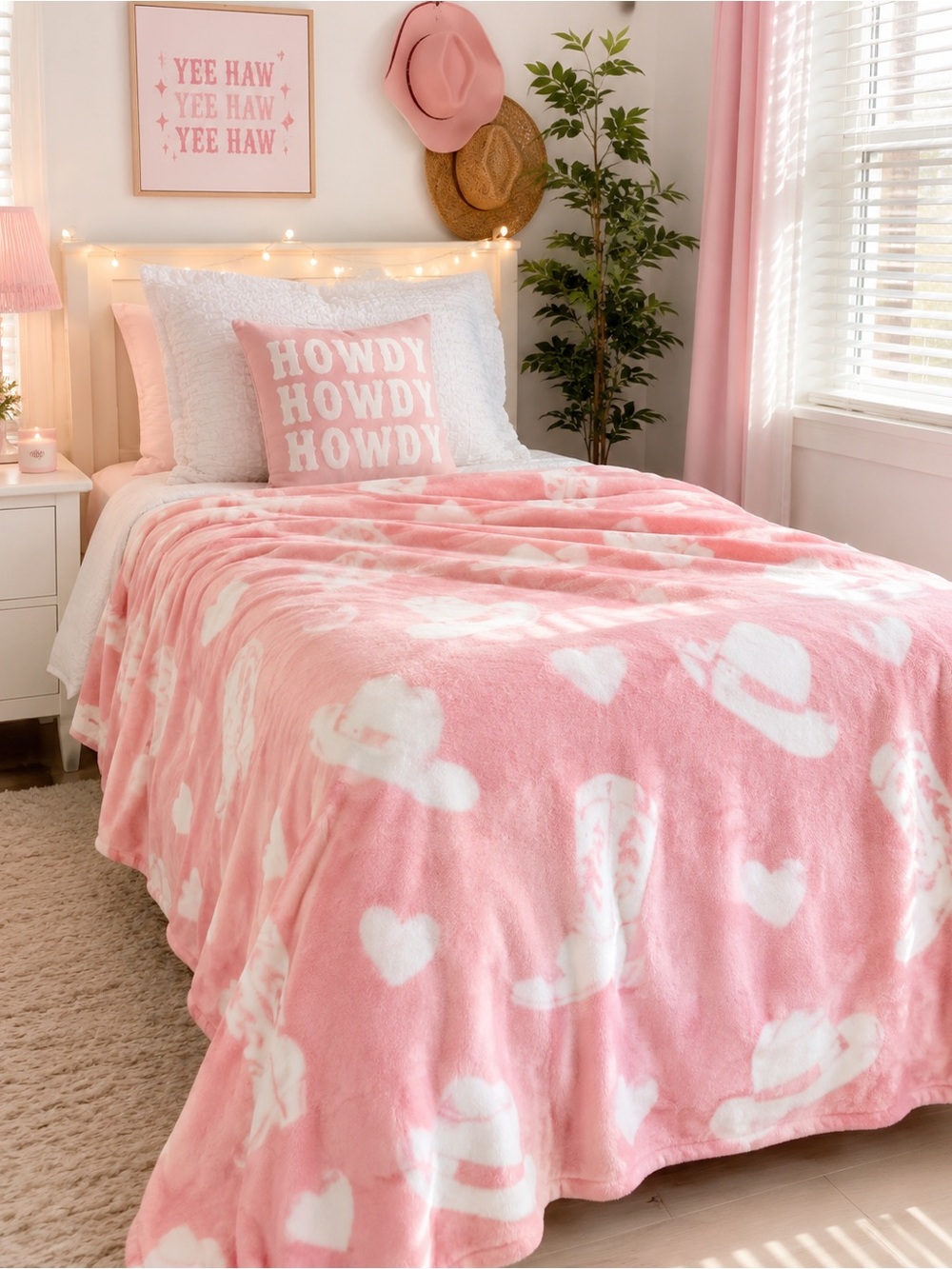 Betsey Johnson Pink Hearts Cowboy Boots & Cowboy Hats Twin Plush Blanket 60x90